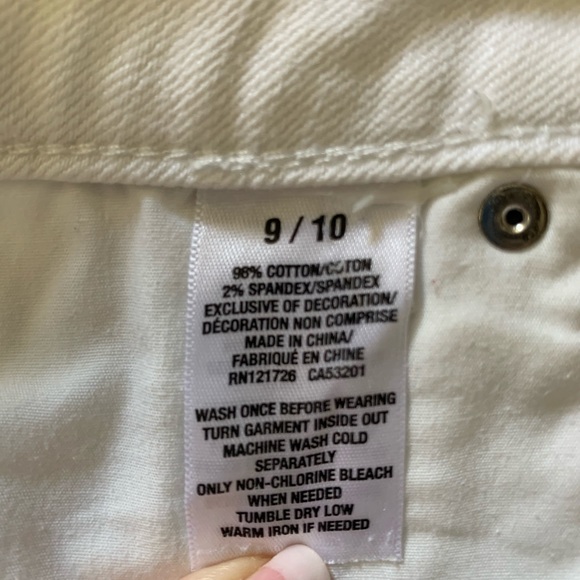 Aéropostale white shorts size 9/10, 98% cotton 2% spandex, Aeropostale - Picture 6 of 6